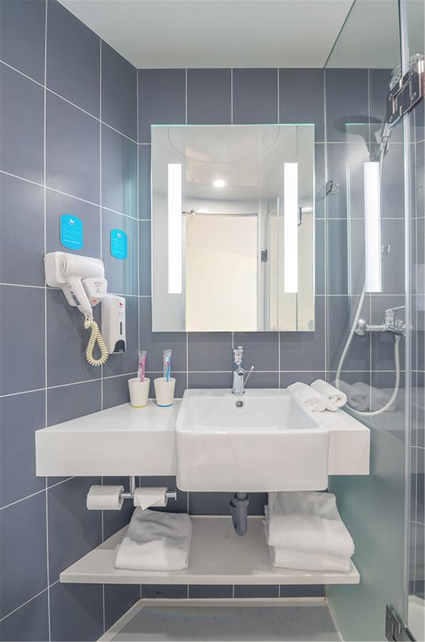 Hanting Hotel Nanjing Wutang Square Екстер'єр фото